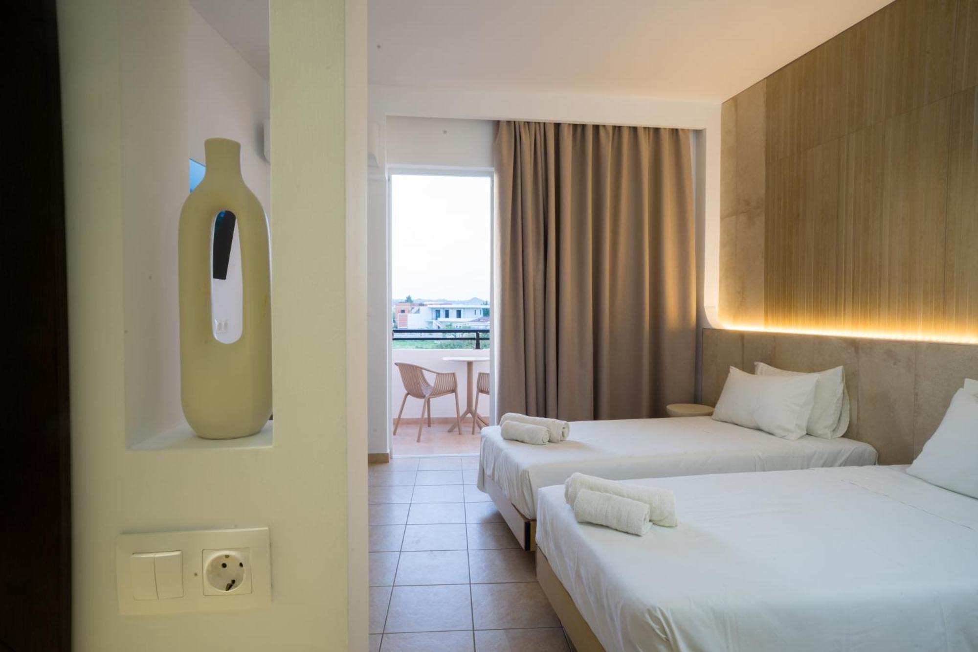 פליראקי Diamond Apartments מראה חיצוני תמונה