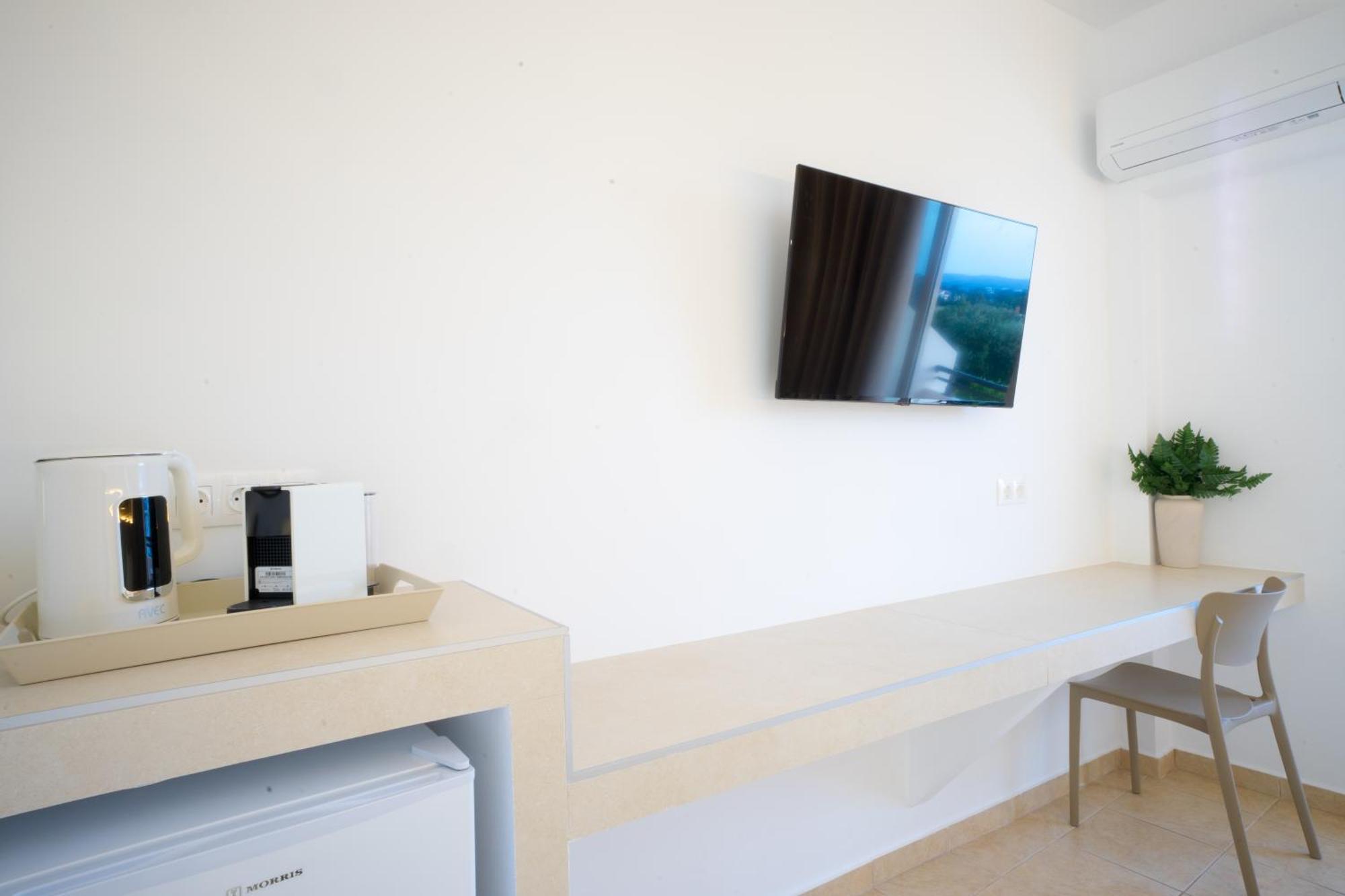 פליראקי Diamond Apartments מראה חיצוני תמונה