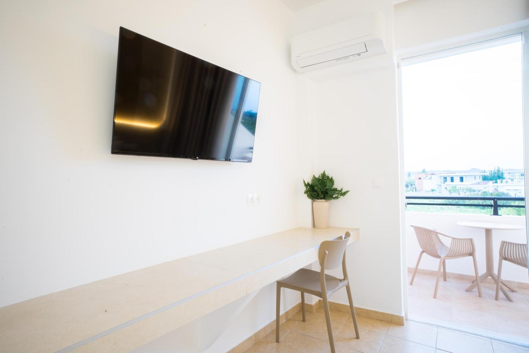 פליראקי Diamond Apartments מראה חיצוני תמונה