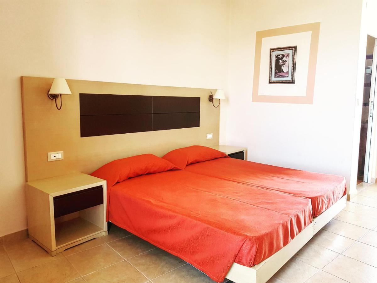 פליראקי Diamond Apartments מראה חיצוני תמונה